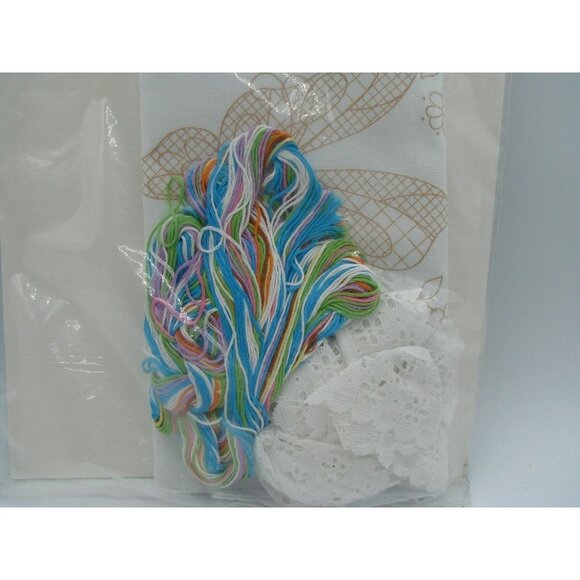 Golden Bee Quik-Cross Stamped Cross Stitch Butterflies Pillow Cover 20176 kit - Picture 6 of 7